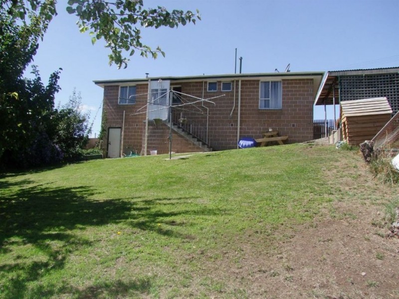 8 Delange Place, Claremont TAS 7011