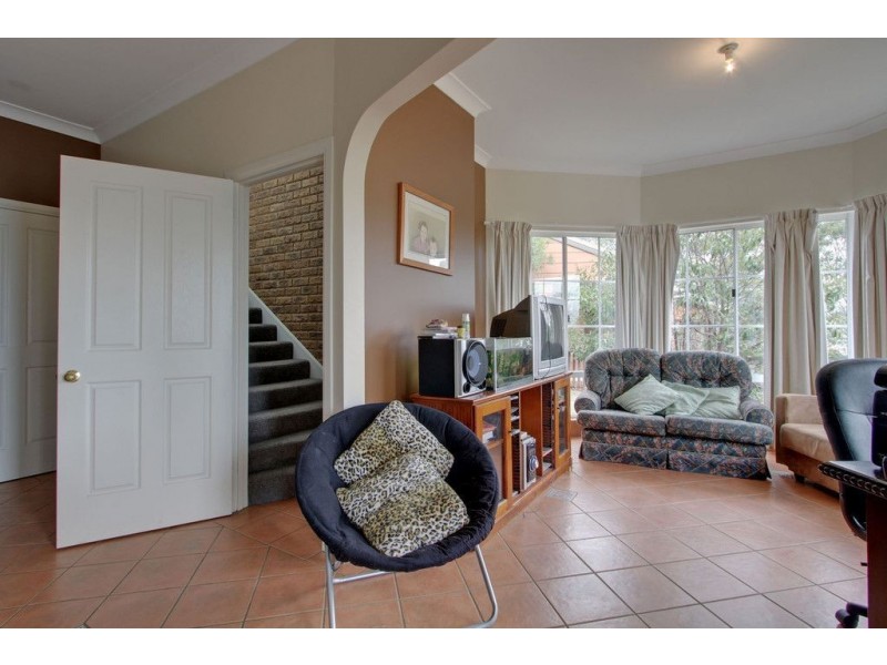 7 Coolac Court, Lindisfarne TAS 7015