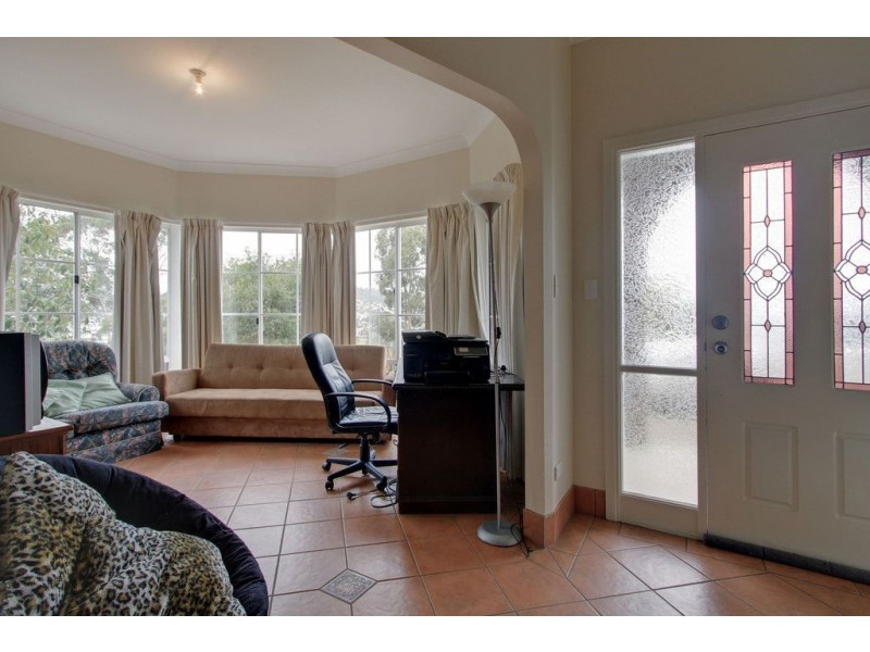 7 Coolac Court, Lindisfarne TAS 7015