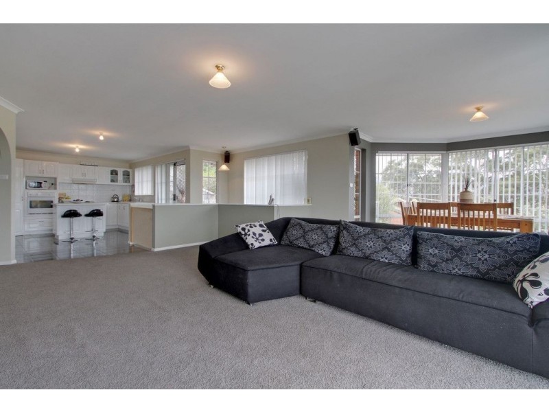 7 Coolac Court, Lindisfarne TAS 7015
