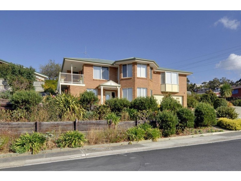 5 Gould Crescent, Rosetta TAS 7010