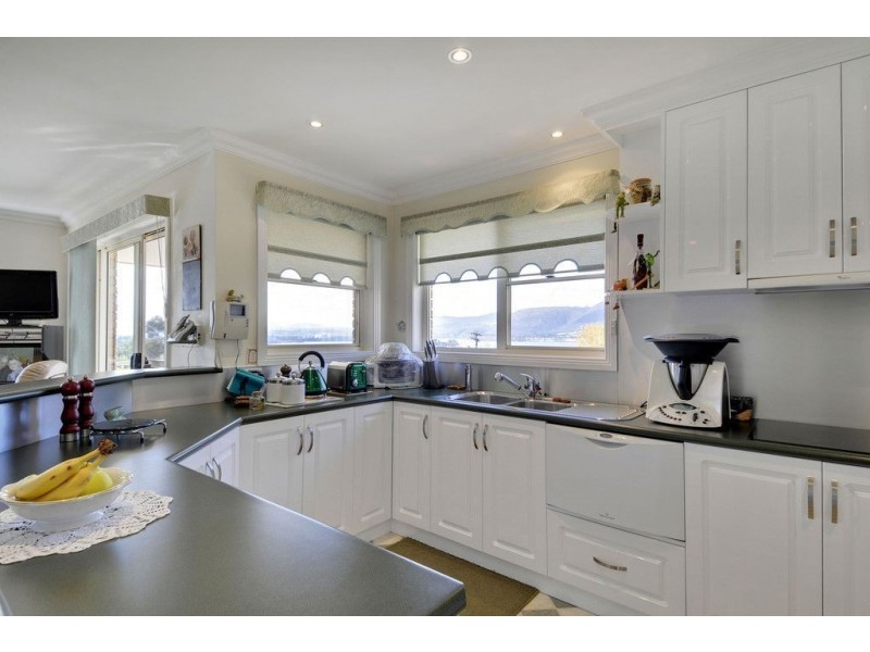 5 Gould Crescent, Rosetta TAS 7010