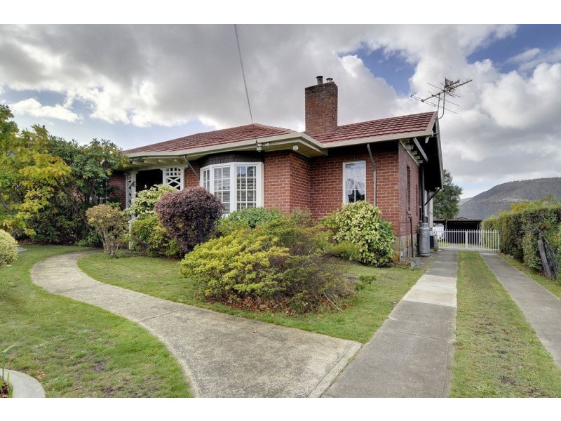 29 Bournville Crescent, Claremont TAS 7011