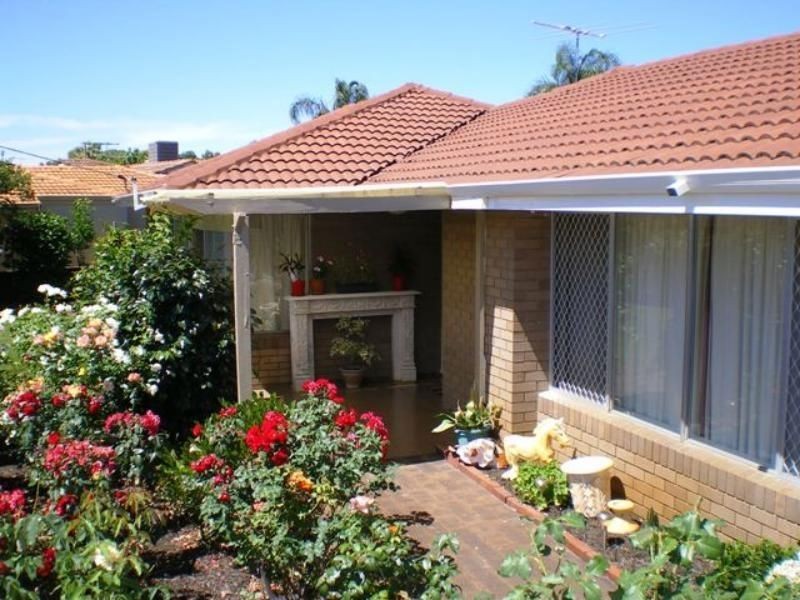 25 Pinetree Gully Road, Willetton WA 6155