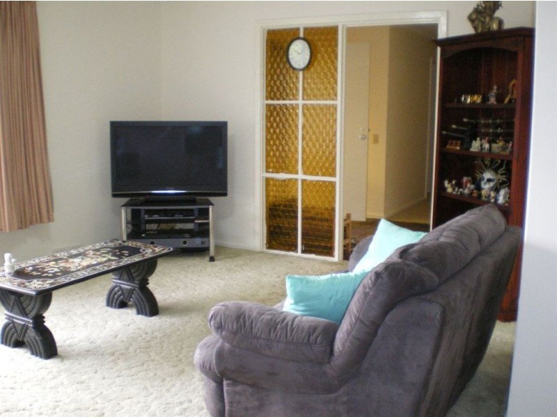 25 Pinetree Gully Road, Willetton WA 6155