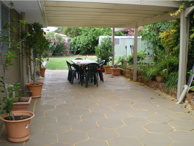 25 Pinetree Gully Road, Willetton WA 6155