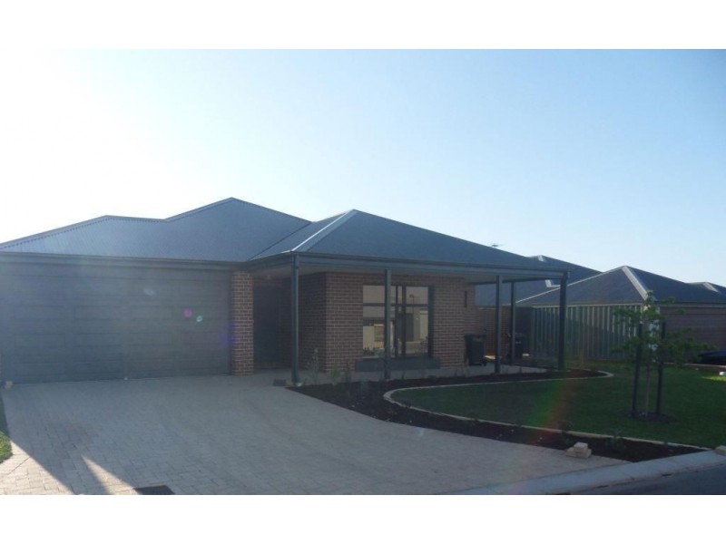 34 Drummond Street, Helena Valley WA 6056