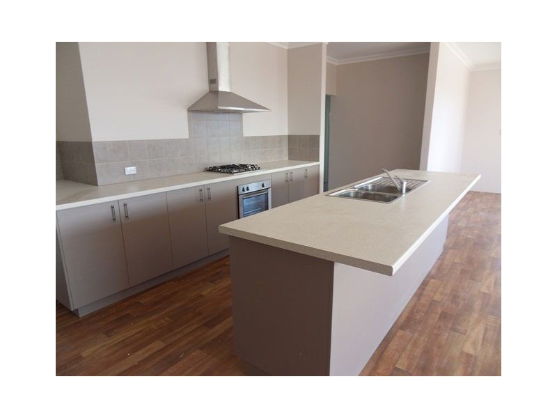 34 Drummond Street, Helena Valley WA 6056