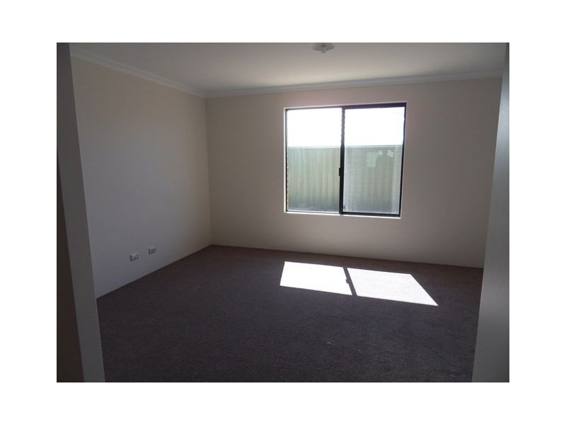 34 Drummond Street, Helena Valley WA 6056