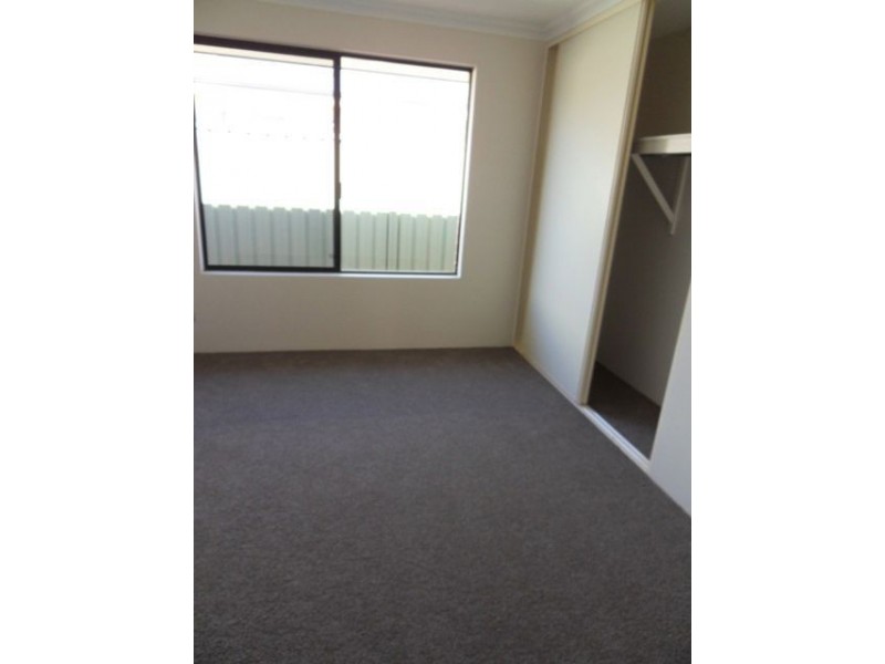 34 Drummond Street, Helena Valley WA 6056