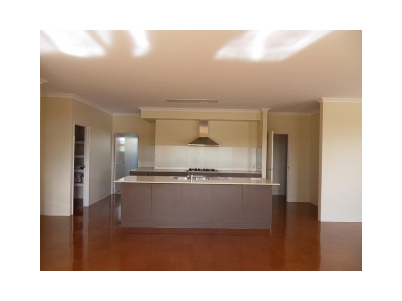 36 Drummond Street, Helena Valley WA 6056