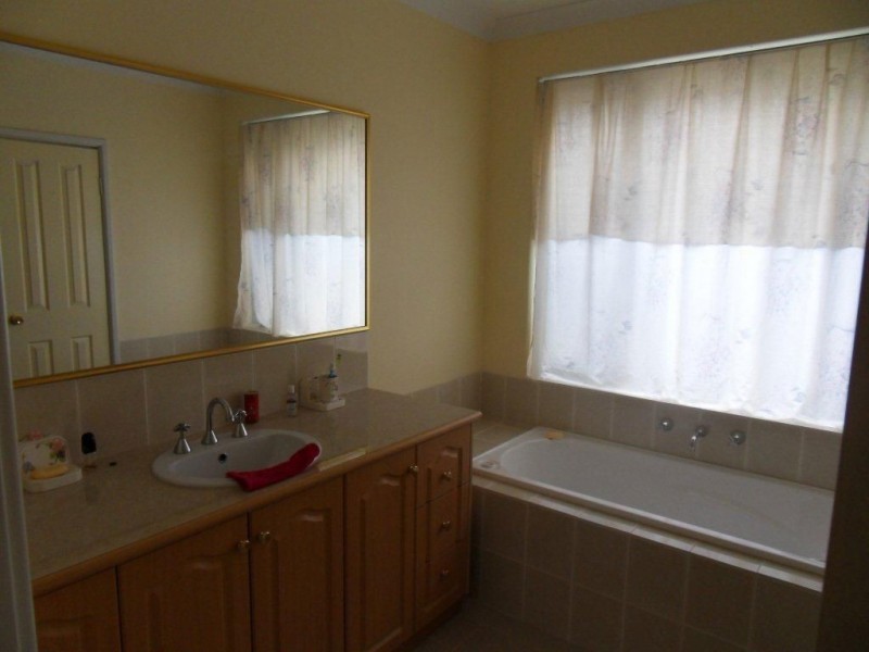 213 Warton Road, Thornlie WA 6108