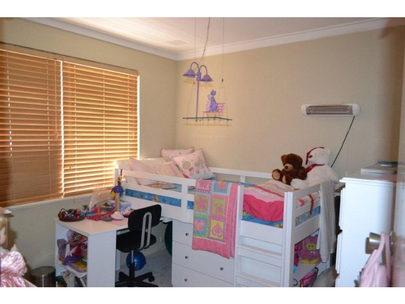 1 Rayne Street, Maddington WA 6109