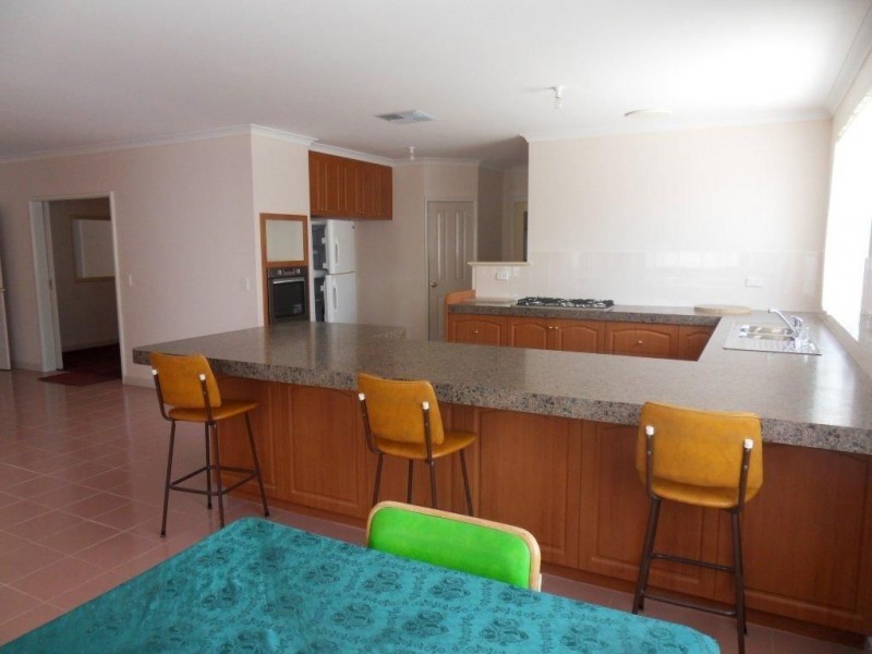 227 Warton Road, Thornlie WA 6108