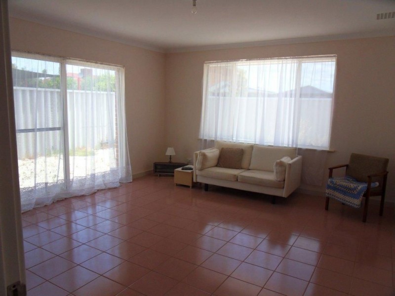 227 Warton Road, Thornlie WA 6108
