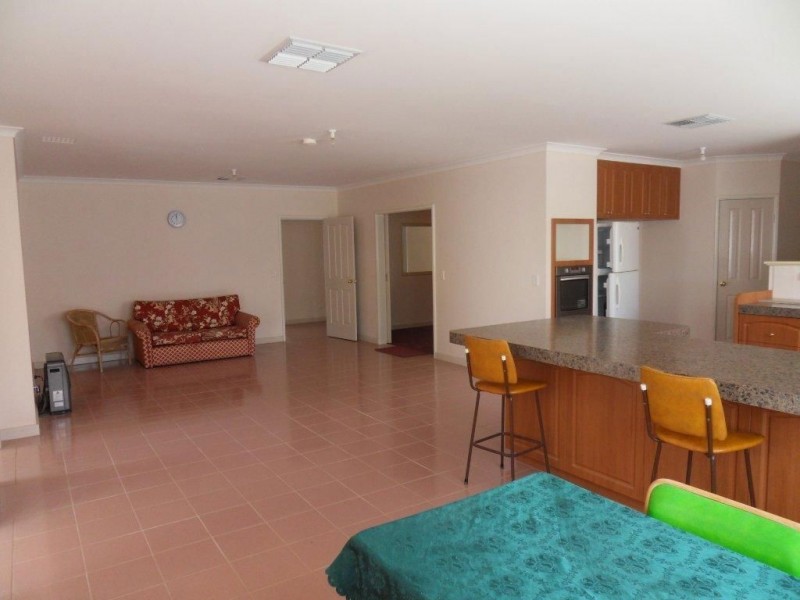 227 Warton Road, Thornlie WA 6108