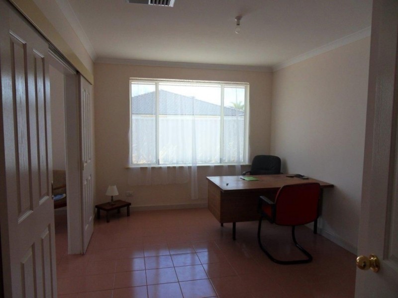 227 Warton Road, Thornlie WA 6108