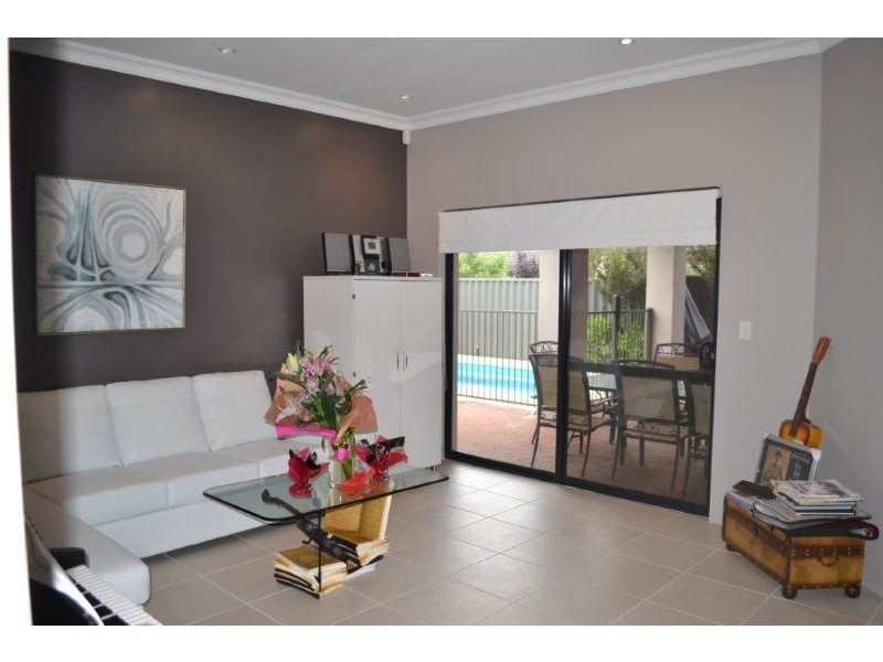 84 Daleford Way, Southern River WA 6110