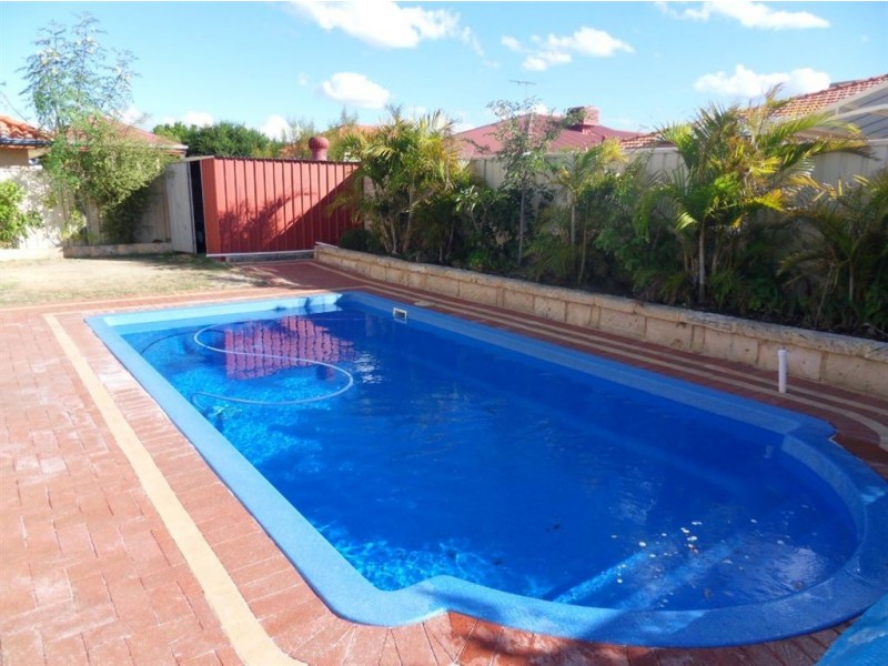 227 Amherst Road, Canning Vale WA 6155