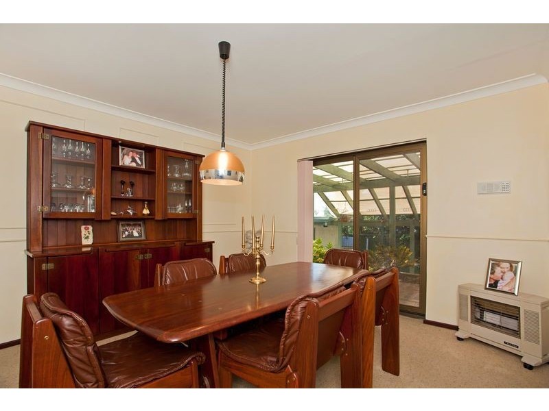 43 Sutherland Drive, Thornlie WA 6108