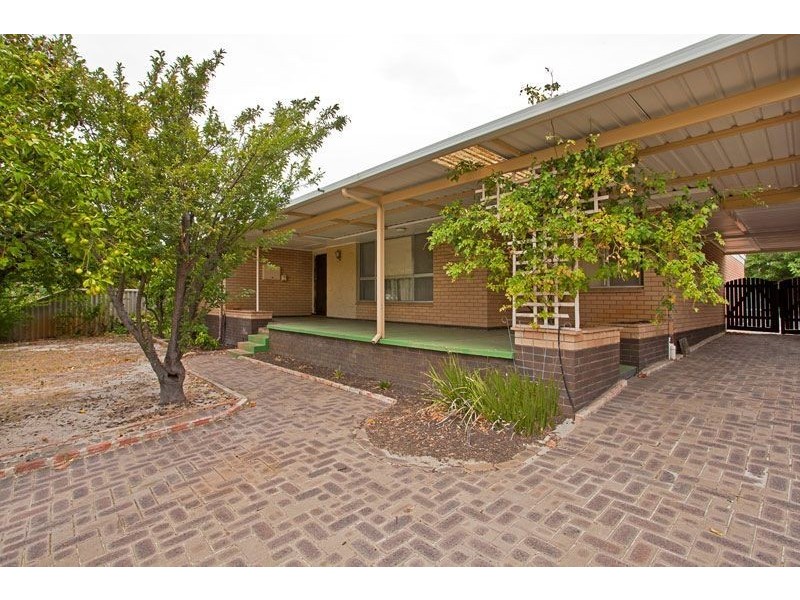 16 Juniper Way, Willetton WA 6155