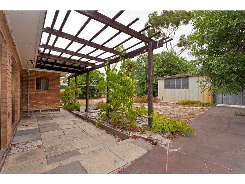 16 Juniper Way, Willetton WA 6155