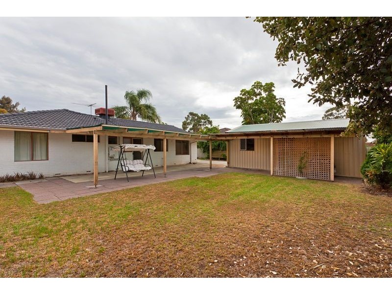 13 Nardoo Way, Maddington WA 6109