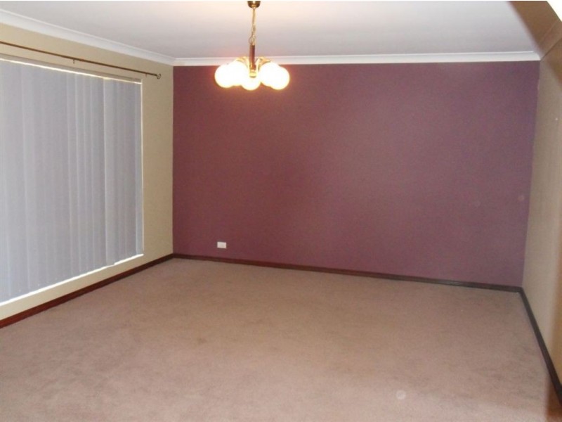 85 Harpenden Street, Huntingdale WA 6110