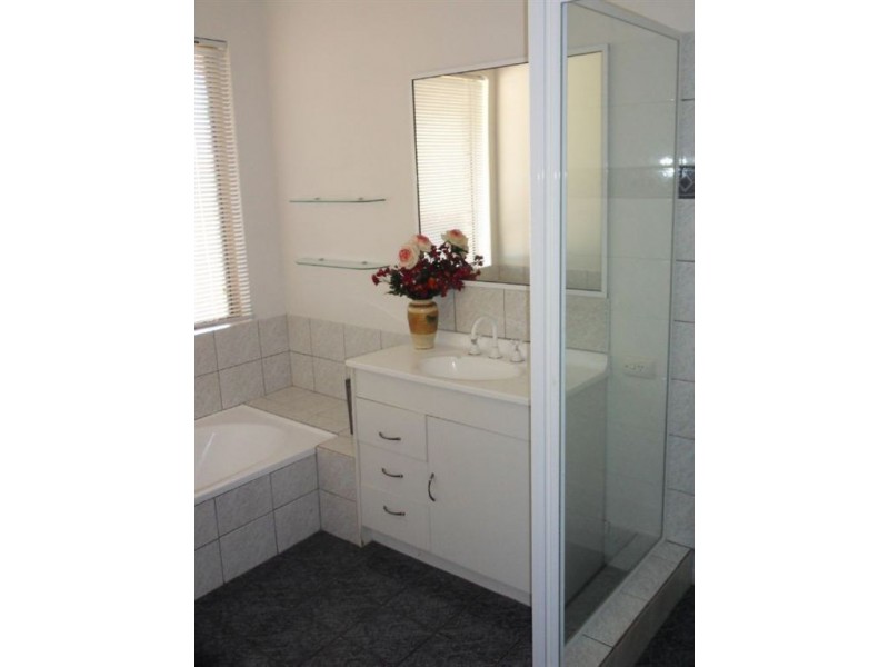 85 Harpenden Street, Huntingdale WA 6110