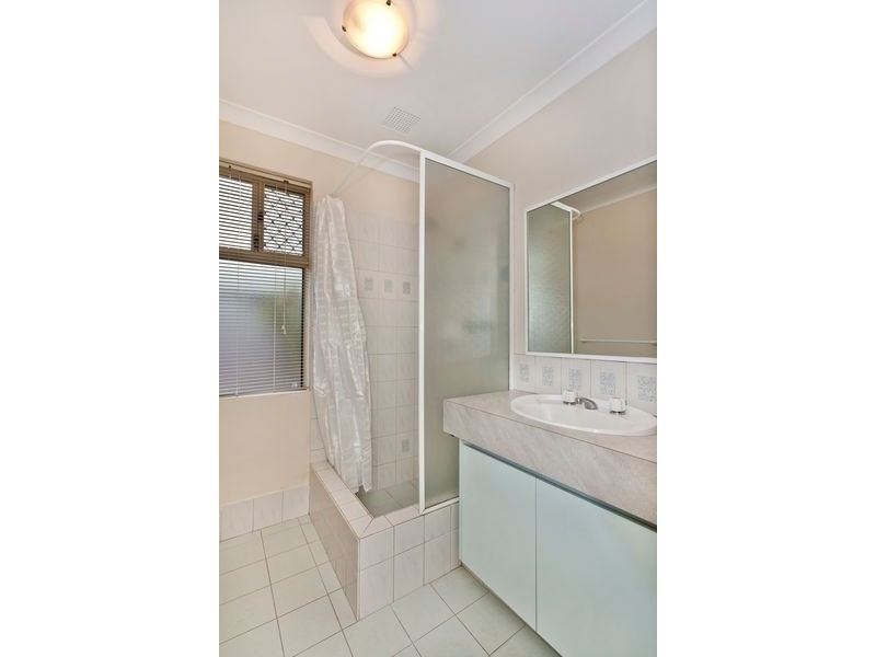 12 McLean Road, Canning Vale WA 6155