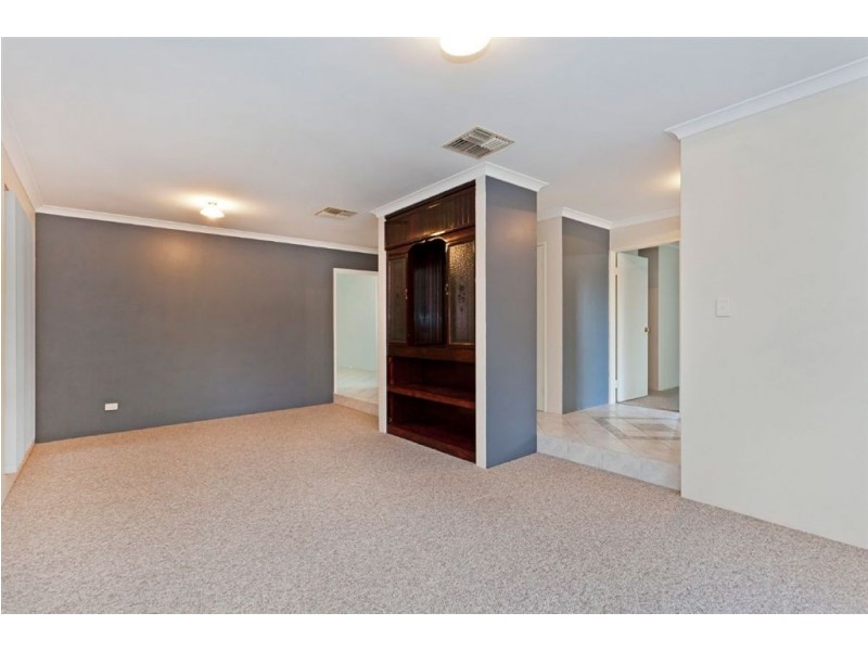 422 Moonlight Court, Huntingdale WA 6110