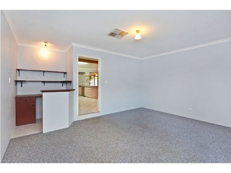 422 Moonlight Court, Huntingdale WA 6110