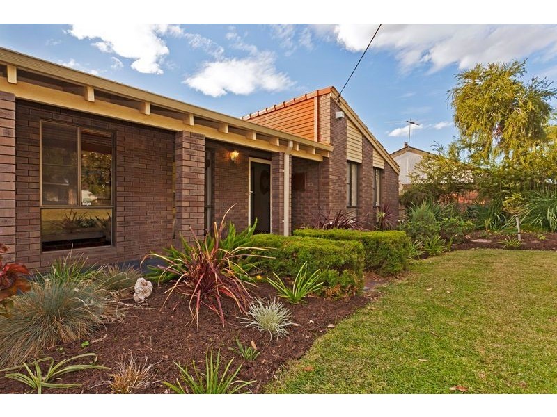 14 McLeish Place, Thornlie WA 6108