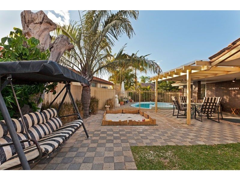 14 McLeish Place, Thornlie WA 6108