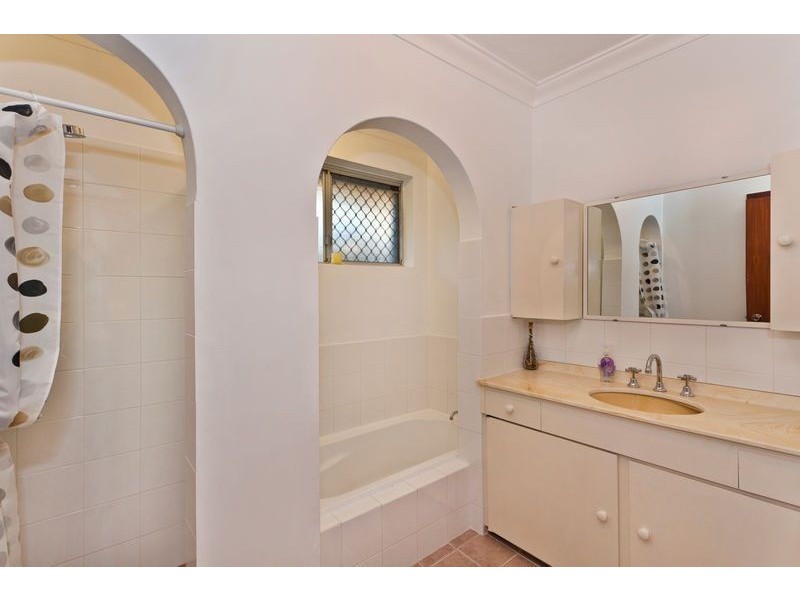 14 McLeish Place, Thornlie WA 6108