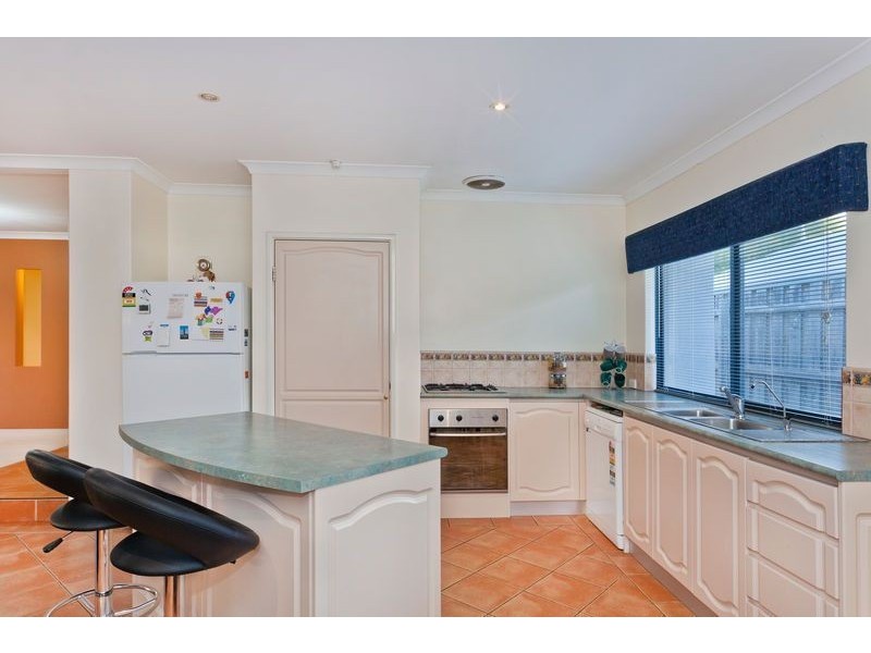 1 Woodspring Trail, Canning Vale WA 6155