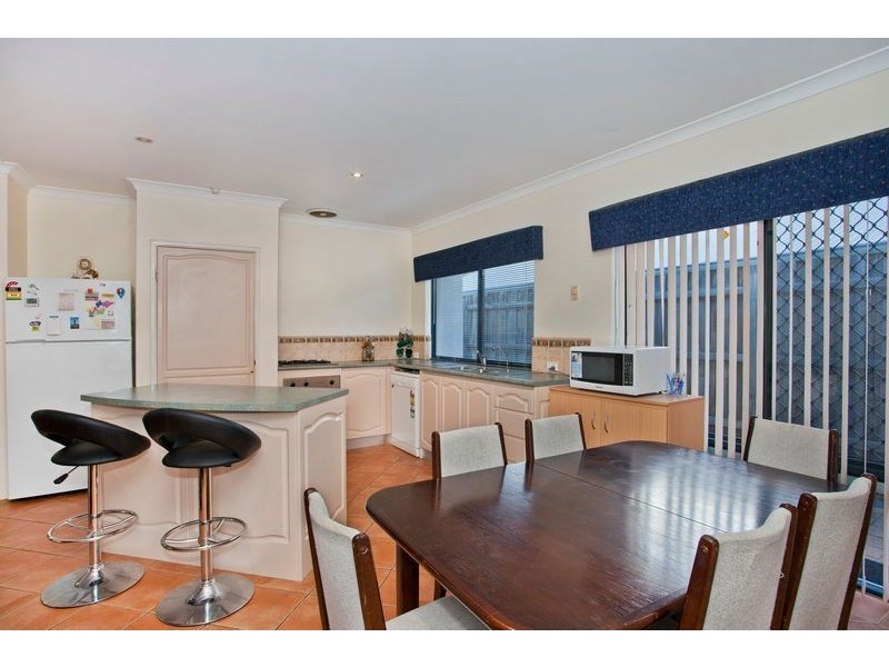 1 Woodspring Trail, Canning Vale WA 6155