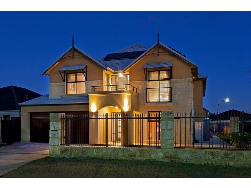 5 Dunbar Way, Canning Vale WA 6155