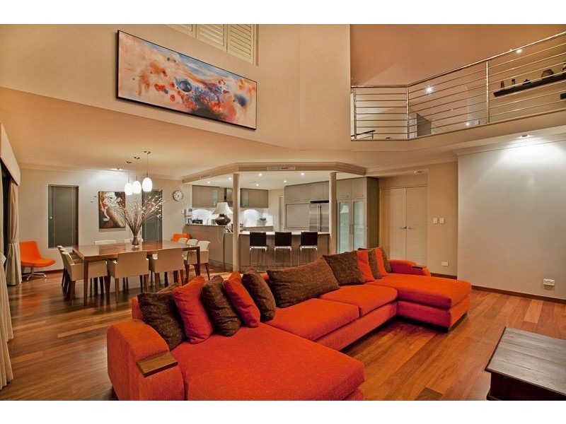 5 Dunbar Way, Canning Vale WA 6155