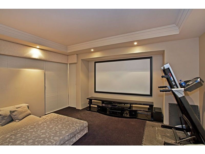 5 Dunbar Way, Canning Vale WA 6155