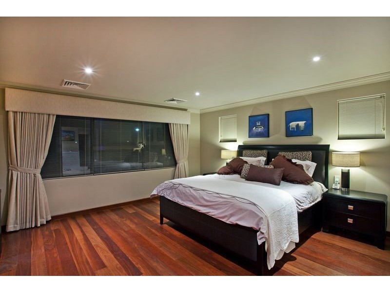 5 Dunbar Way, Canning Vale WA 6155