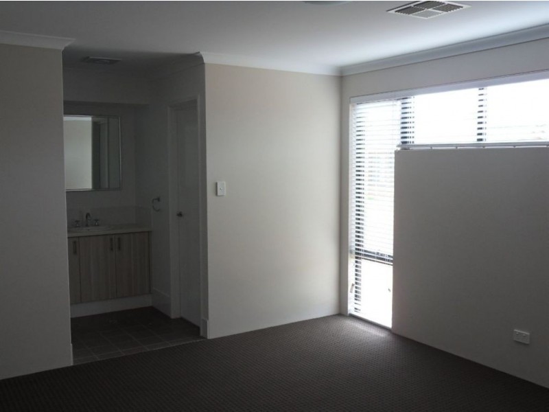 38 St Agnes Green, Southern River WA 6110