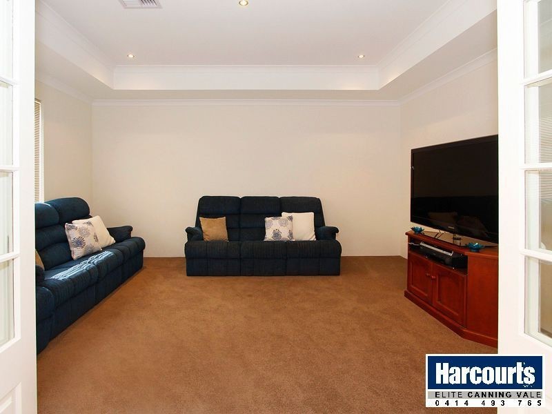 15 Butchart Turn, Aubin Grove WA 6164