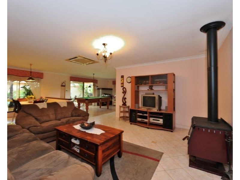 41 Canterbury Drive, Willetton WA 6155