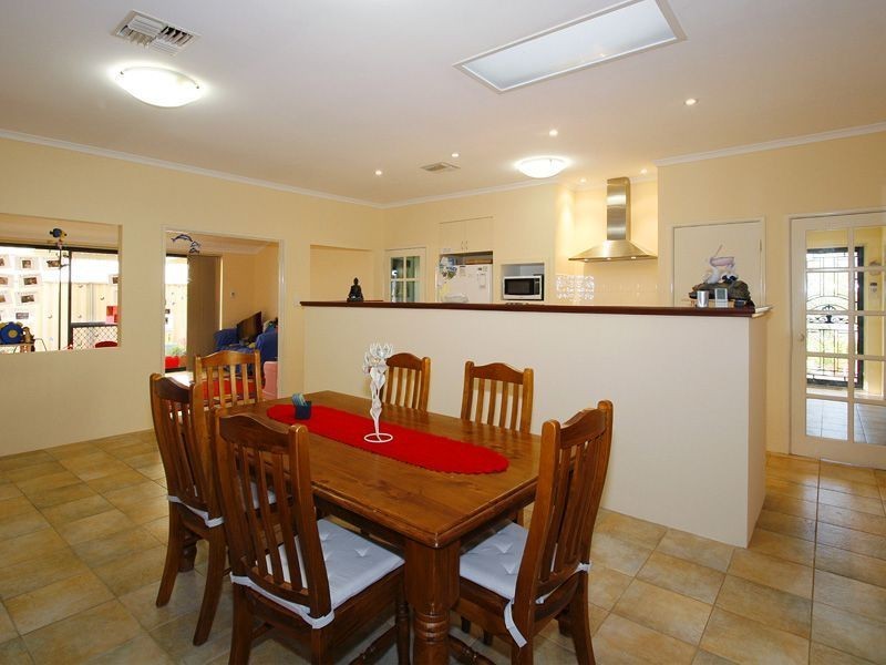 21 Koomba Rise, Bertram WA 6167