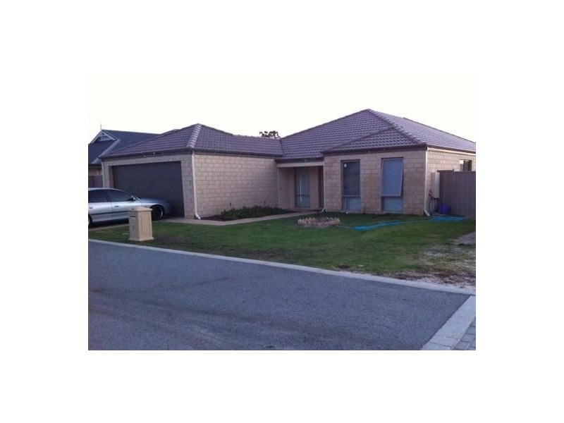 8 Derby Lane, Harrisdale WA 6112