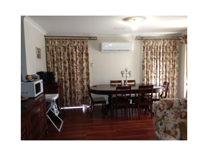 8 Derby Lane, Harrisdale WA 6112