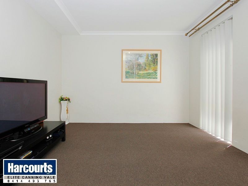 8 Derby Lane, Harrisdale WA 6112