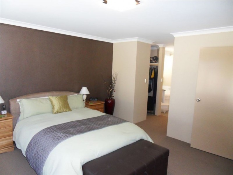 11 Calgary Street, Southern River WA 6110