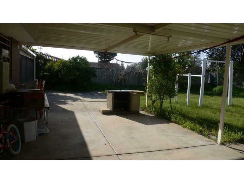 8 Cortis Way, Langford WA 6147